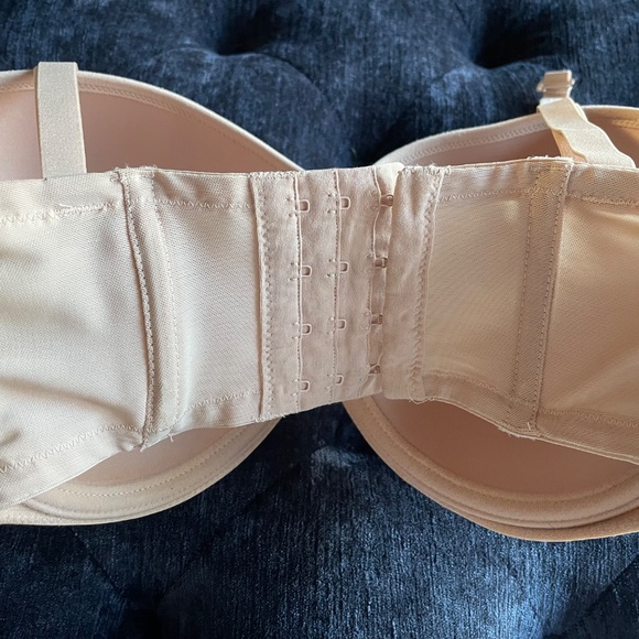 Lot of 3 Elomi  and 1 Freya Bras-Like New 32K, 34K, 34L - Picture 7 of 15